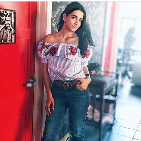 Off the shoulder embroidery top - Picture 4 of 5